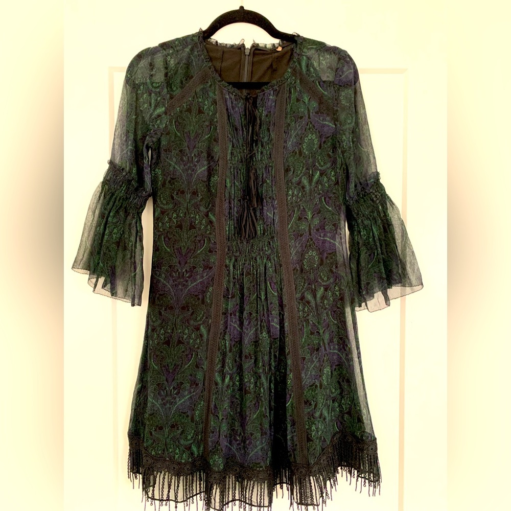 Elie Tahari chiffon silk A-Line dress.